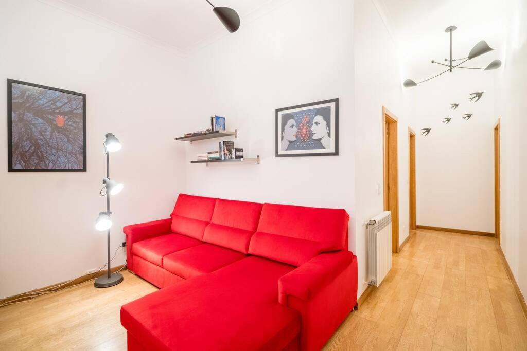 Beautiful Apartment Near The Center Of Lisbon Exterior photo
