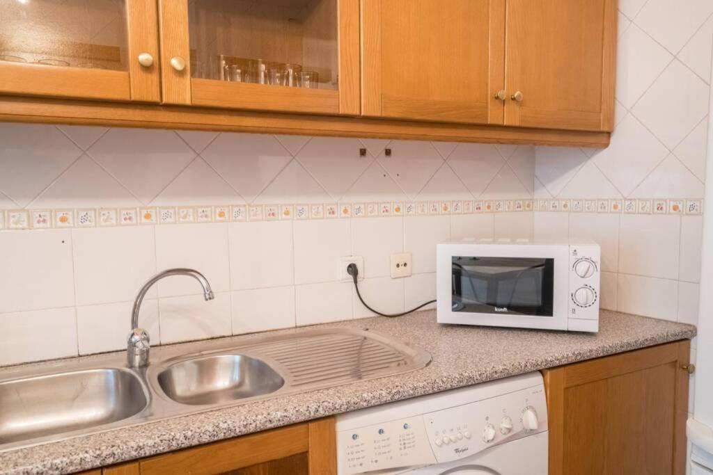 Beautiful Apartment Near The Center Of Lisbon Exterior photo